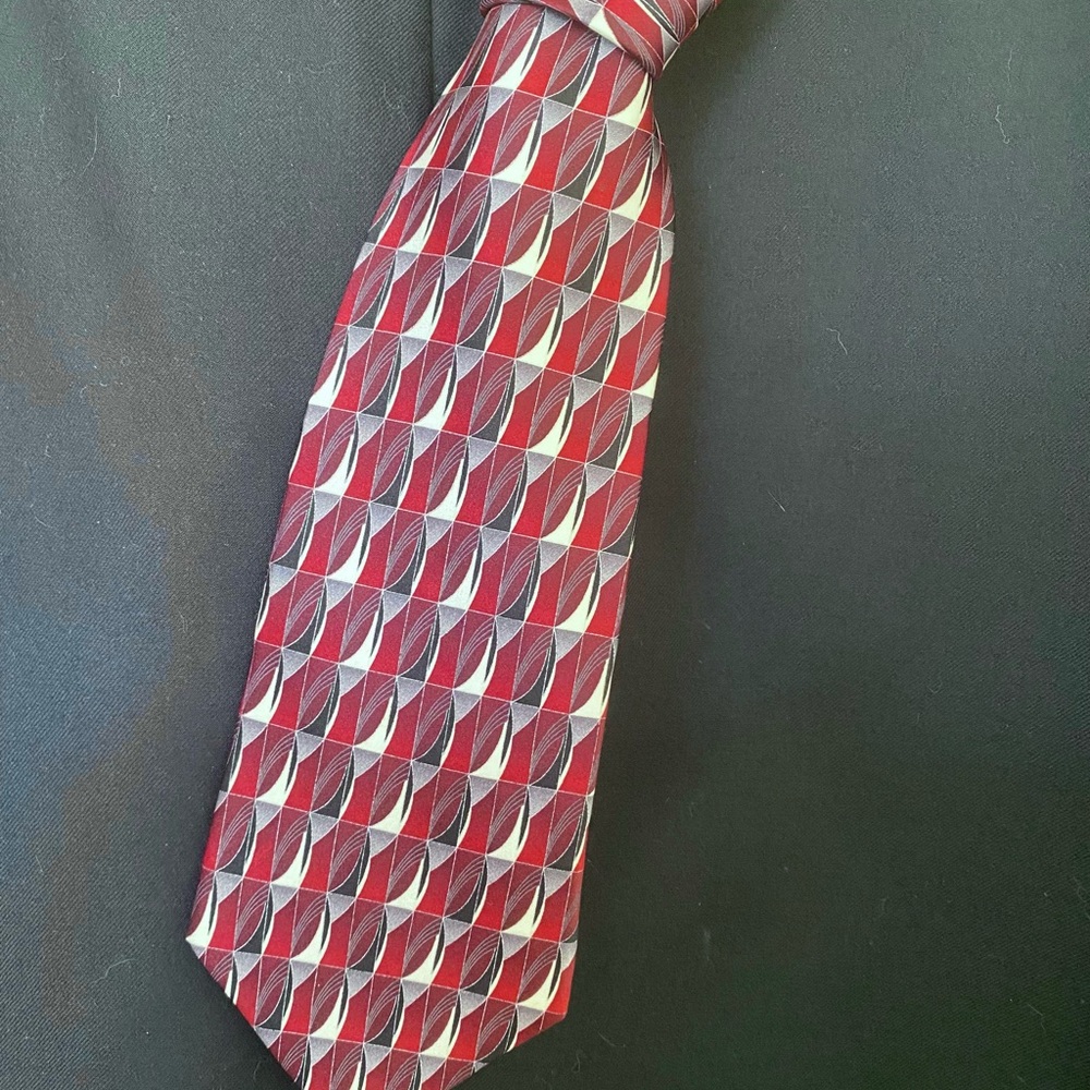 Murano silk tie with art deco sails in red/black/grey/cream/silver